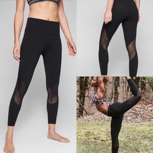 Athleta XS yoga pants with mesh on side.